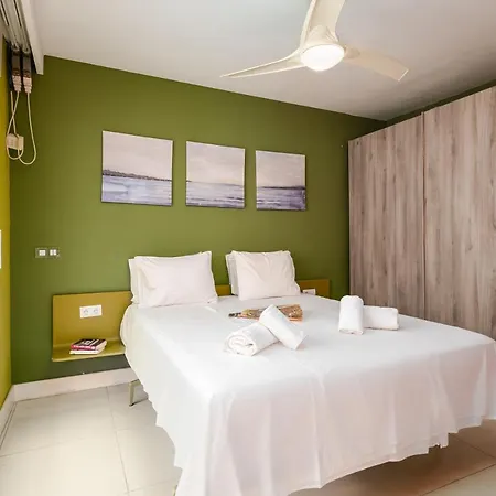 Apartment Puerto Banus, Edificio Tembo, 2 Bedroom Apartment, Parking And Pool Marbella