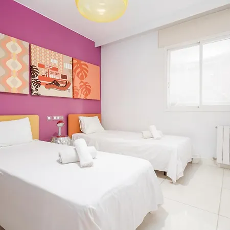 Puerto Banus, Edificio Tembo, 2 Bedroom Apartment, Parking And Pool * Marbella